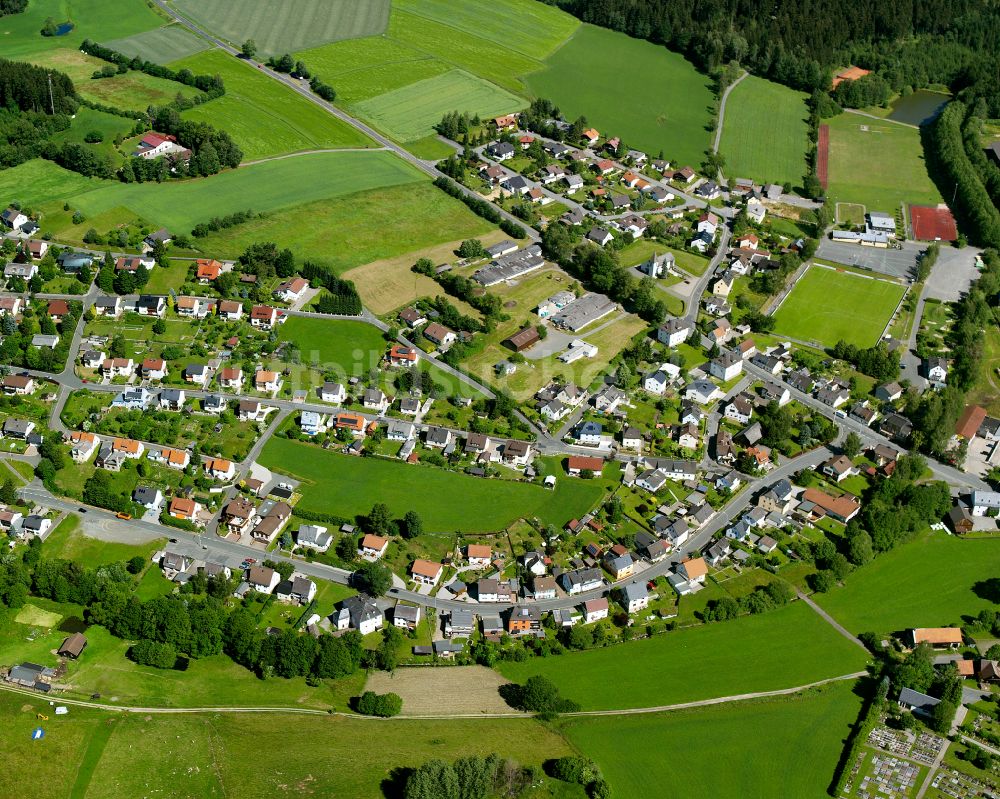 Luftaufnahme Siedlung a.d.Gundlitzer-Straße - Wohngebiet am Feldrand in Siedlung a.d.Gundlitzer-Straße im Bundesland Bayern, Deutschland