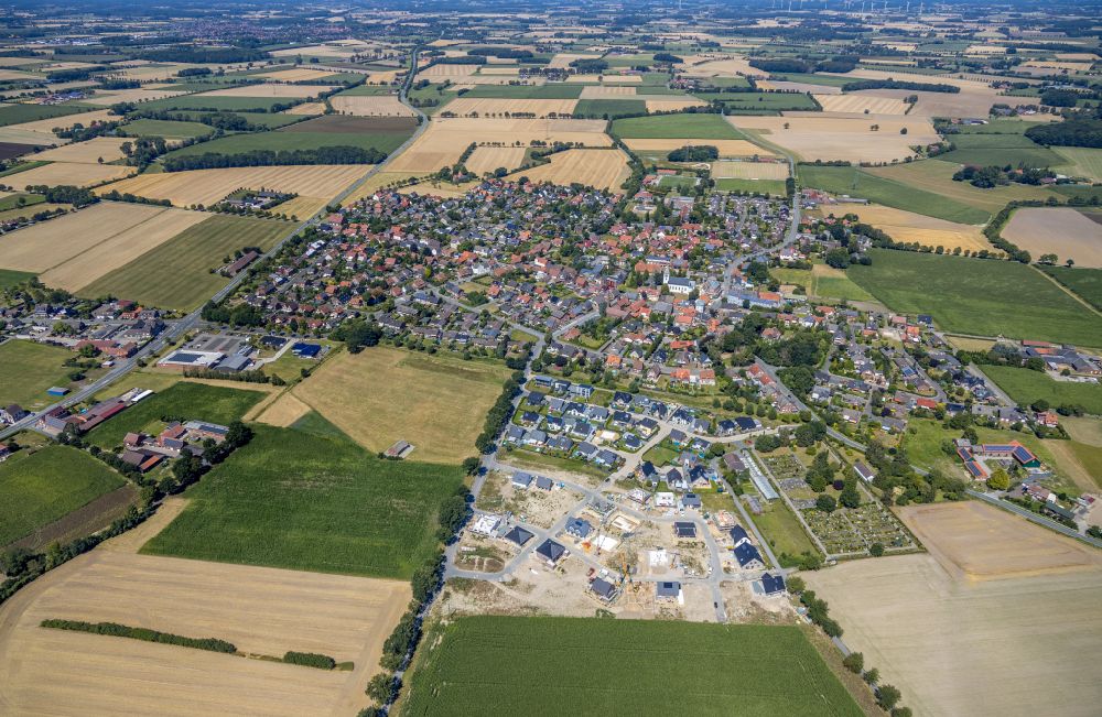 Luftaufnahme Walstedde - Wohngebiet am Feldrand in Walstedde im Bundesland Nordrhein-Westfalen, Deutschland