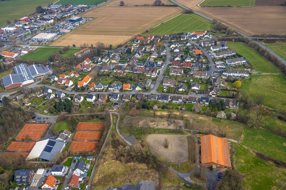 Luftaufnahme Westönnen - Wohngebiet am Feldrand in Westönnen im Bundesland Nordrhein-Westfalen, Deutschland