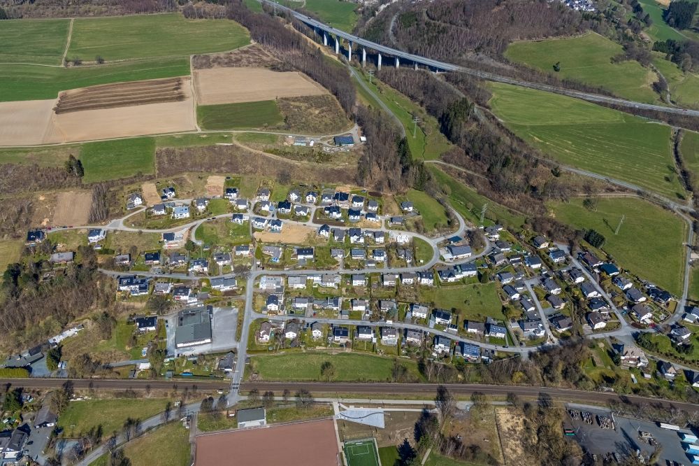 Luftaufnahme Wehrstapel - Wohngebiet der Mehr- und Einfamilienhaussiedlung Vor dem Holzborn in Wehrstapel im Bundesland Nordrhein-Westfalen, Deutschland