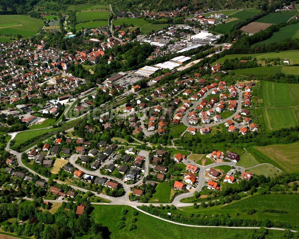 Aichelbach aus der Vogelperspektive: Wohngebiet der Mehrfamilienhaussiedlung in Aichelbach im Bundesland Baden-Württemberg, Deutschland
