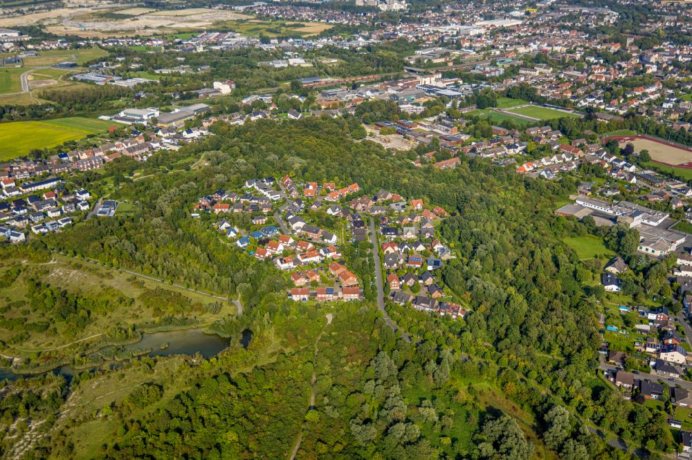 Luftaufnahme Beckum - Wohngebiet der Mehrfamilienhaussiedlung Annecke-Straße in Beckum im Bundesland Nordrhein-Westfalen, Deutschland