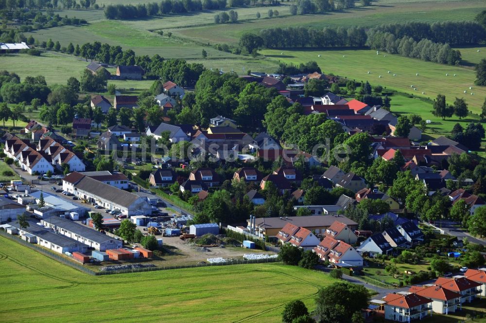 Blankenfelde-Mahlow von oben - Wohngebiet einer Mehrfamilienhaussiedlung in Blankenfelde-Mahlow im Bundesland Brandenburg