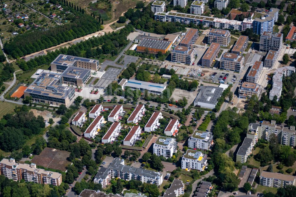 Braunschweig aus der Vogelperspektive: Wohngebiet einer Mehrfamilienhaussiedlung in Braunschweig im Bundesland Niedersachsen, Deutschland