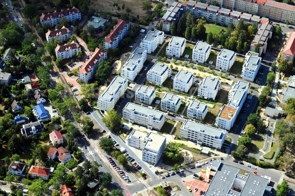 Luftaufnahme Berlin - Wohngebiet der Mehrfamilienhaussiedlung Cedelia im Ortsteil Zehlendorf in Berlin, Deutschland
