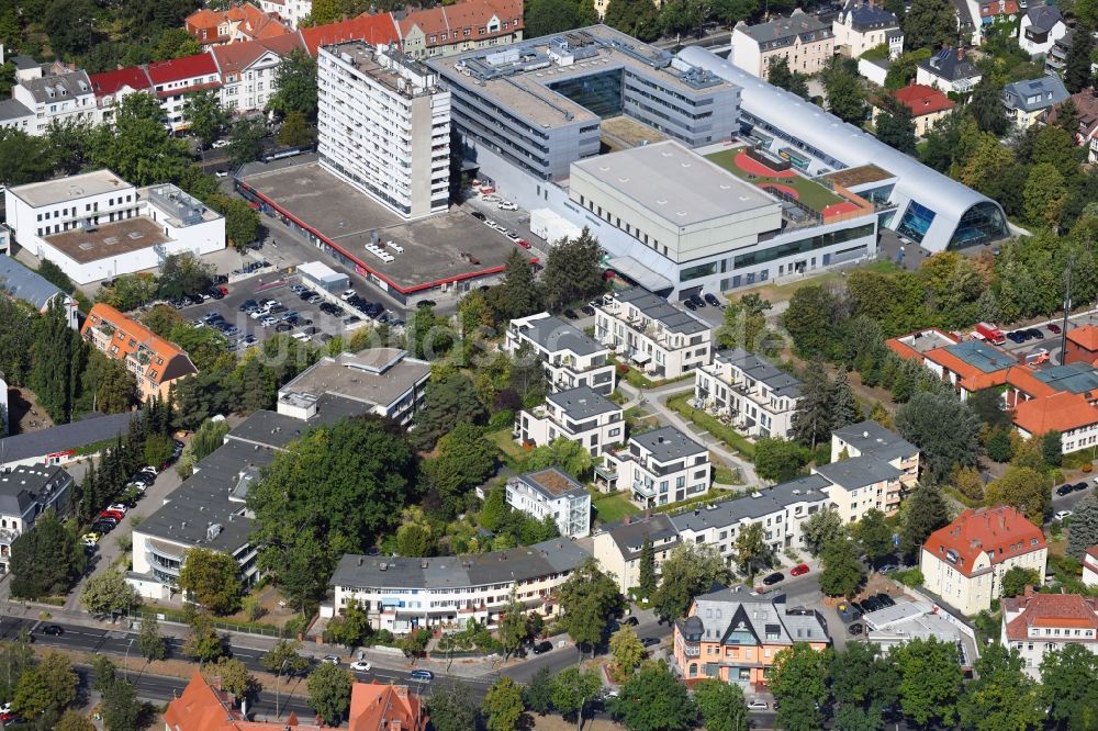 Luftbild Berlin - Wohngebiet der Mehrfamilienhaussiedlung an der Charlottenburger Straße im Ortsteil Zehlendorf in Berlin, Deutschland