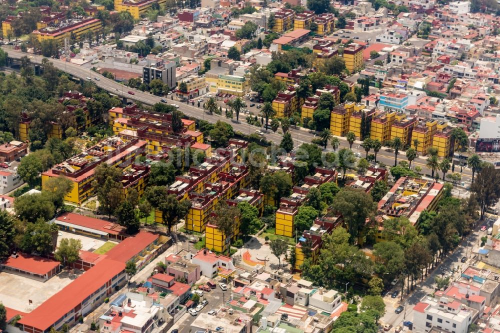Luftaufnahme Ciudad de Mexico - Wohngebiet Mehrfamilienhaussiedlung in Ciudad de Mexico in Mexiko