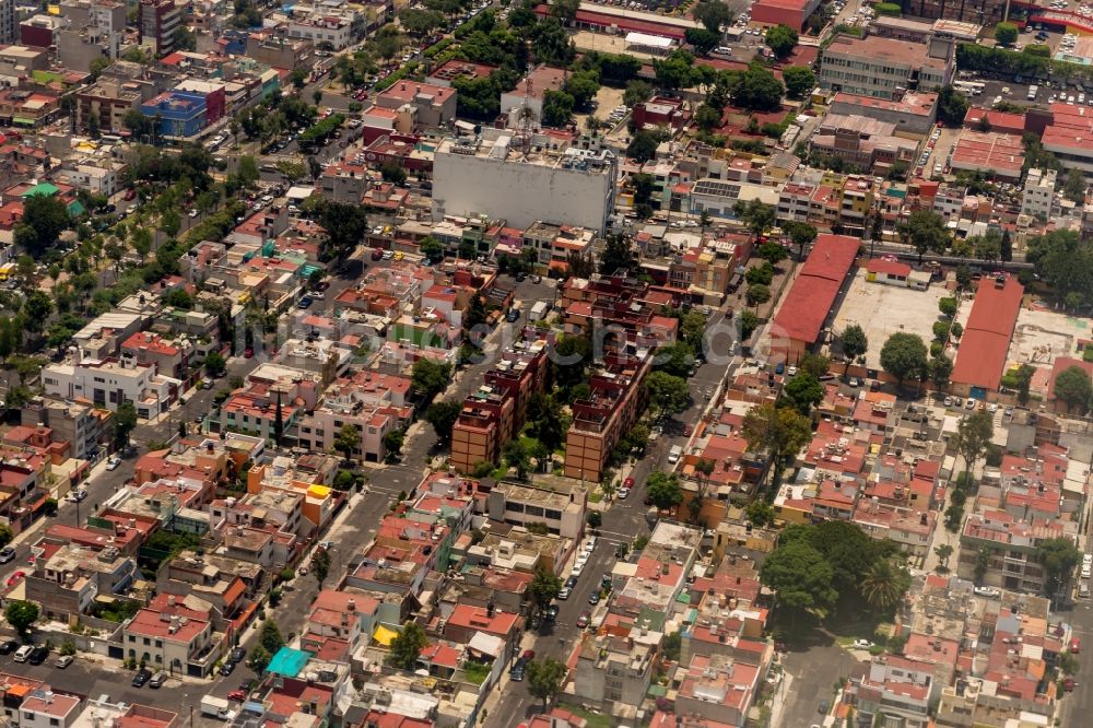 Ciudad de Mexico aus der Vogelperspektive: Wohngebiet Mehrfamilienhaussiedlung in Ciudad de Mexico in Mexiko