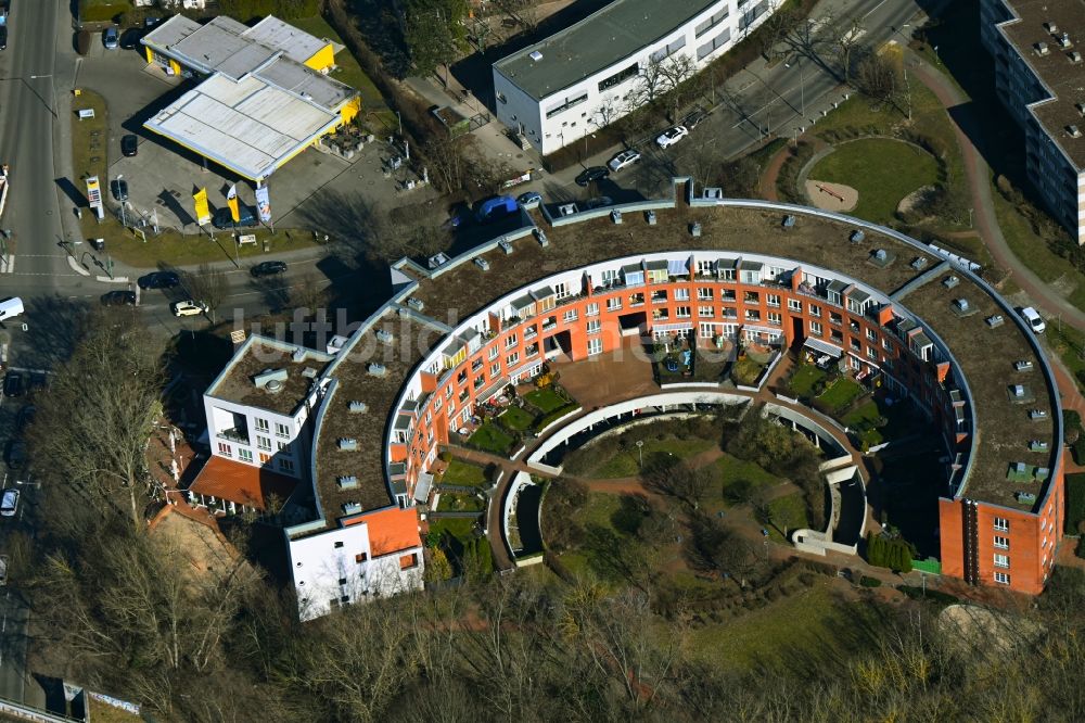 Luftaufnahme Berlin - Wohngebiet der Mehrfamilienhaussiedlung am Dannenwalder Weg in Berlin, Deutschland