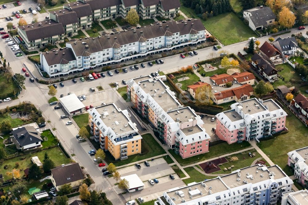 Luftbild Deutsch-Wagram - Wohngebiet einer Mehrfamilienhaussiedlung in Deutsch-Wagram in Niederösterreich, Österreich