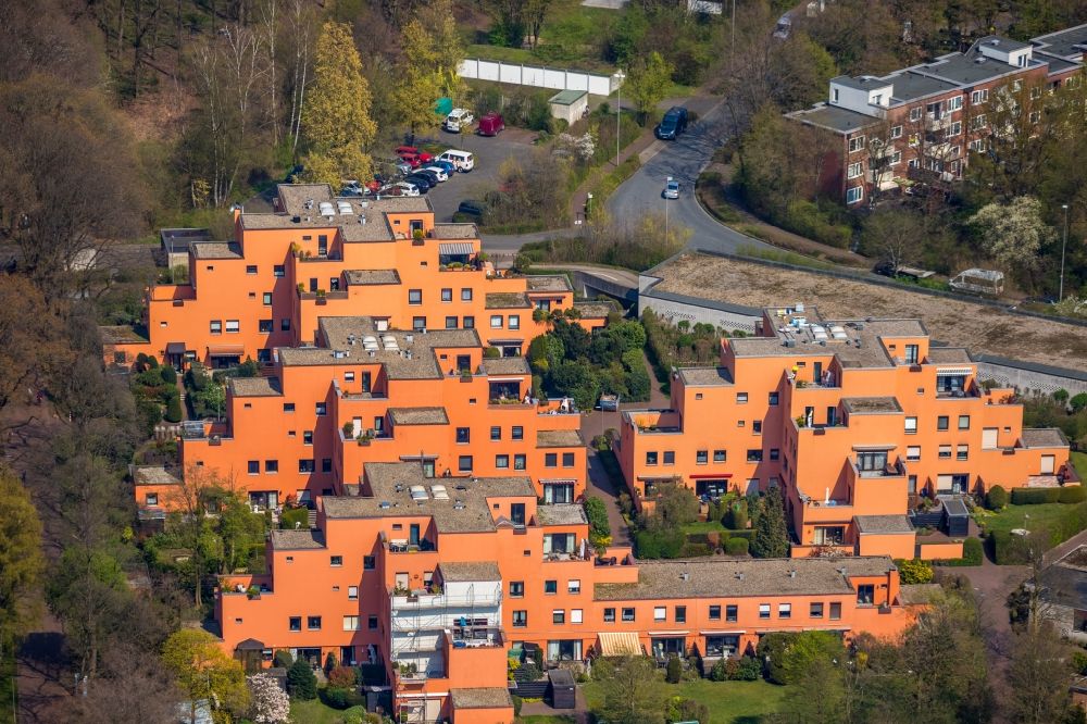 Dorsten aus der Vogelperspektive: Wohngebiet der Mehrfamilienhaussiedlung in Dorsten im Bundesland Nordrhein-Westfalen, Deutschland