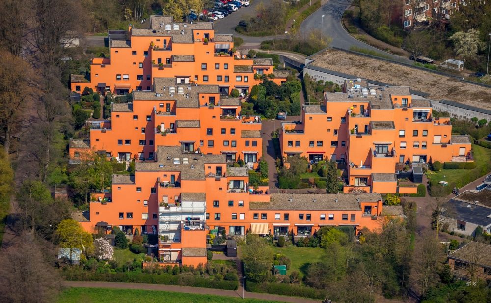Luftaufnahme Dorsten - Wohngebiet der Mehrfamilienhaussiedlung in Dorsten im Bundesland Nordrhein-Westfalen, Deutschland