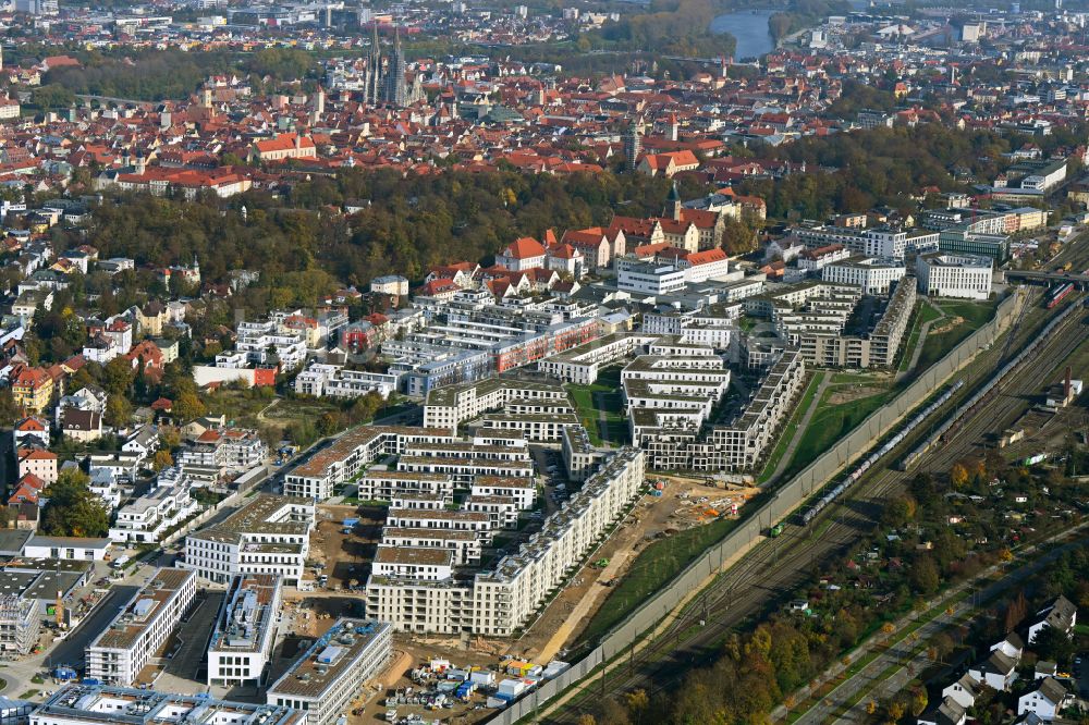 Luftbild Regensburg - Wohngebiet einer Mehrfamilienhaussiedlung Das DÖRNBERG in Regensburg im Bundesland Bayern, Deutschland