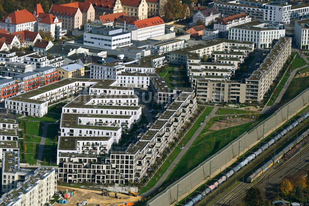 Regensburg von oben - Wohngebiet einer Mehrfamilienhaussiedlung Das DÖRNBERG in Regensburg im Bundesland Bayern, Deutschland