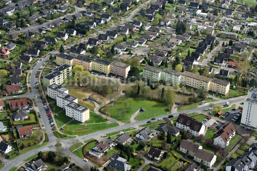 Einbeck aus der Vogelperspektive: Wohngebiet einer Mehrfamilienhaussiedlung in Einbeck im Bundesland Niedersachsen
