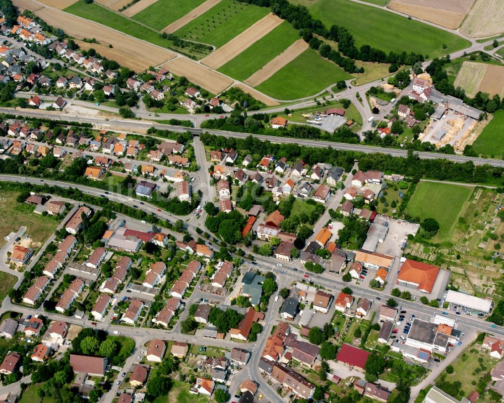Luftaufnahme Ellhofen - Wohngebiet der Mehrfamilienhaussiedlung in Ellhofen im Bundesland Baden-Württemberg, Deutschland
