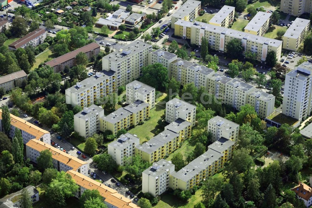 Berlin von oben - Wohngebiet der Mehrfamilienhaussiedlung Gabainstraße - Kamenzer Damm im Ortsteil Lankwitz in Berlin, Deutschland