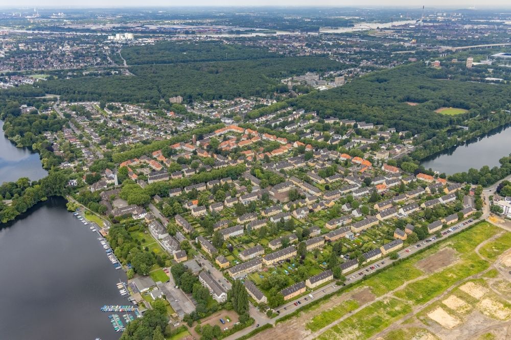 Luftbild Duisburg - Wohngebiet der Mehrfamilienhaussiedlung Gartenstadt Wedau in Duisburg im Bundesland Nordrhein-Westfalen