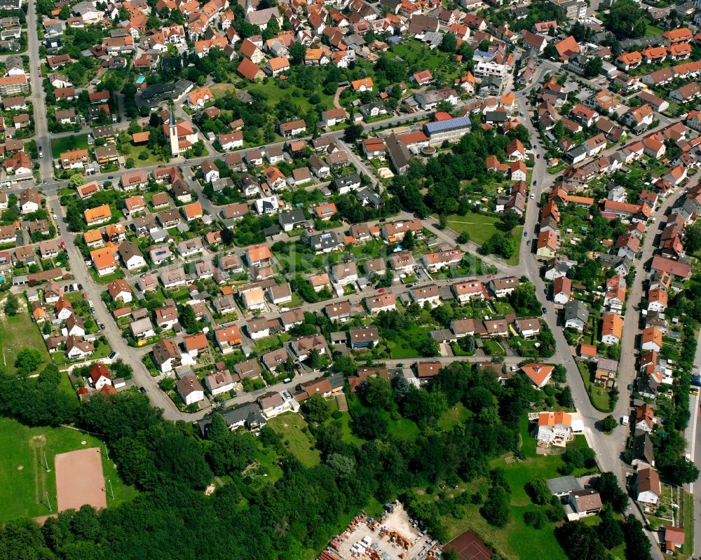 Luftaufnahme Heiningen - Wohngebiet der Mehrfamilienhaussiedlung in Heiningen im Bundesland Baden-Württemberg, Deutschland