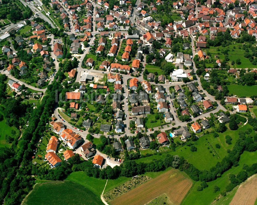 Heiningen von oben - Wohngebiet der Mehrfamilienhaussiedlung in Heiningen im Bundesland Baden-Württemberg, Deutschland