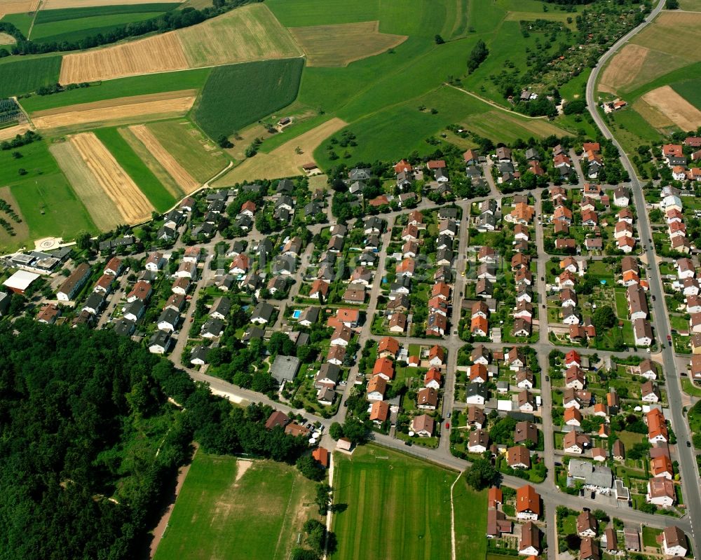 Luftbild Heiningen - Wohngebiet der Mehrfamilienhaussiedlung in Heiningen im Bundesland Baden-Württemberg, Deutschland