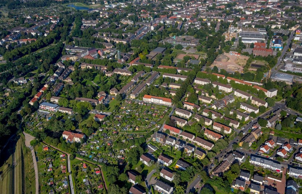 Essen aus der Vogelperspektive: Wohngebiet der Mehrfamilienhaussiedlung Hirtsiefer-Siedlung in Essen im Bundesland Nordrhein-Westfalen