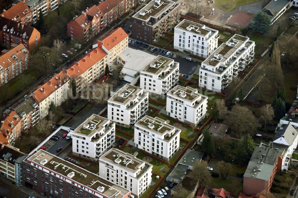 Hamburg aus der Vogelperspektive: Wohngebiet der Mehrfamilienhaussiedlung Holsteinischer Kamp in Hamburg, Deutschland