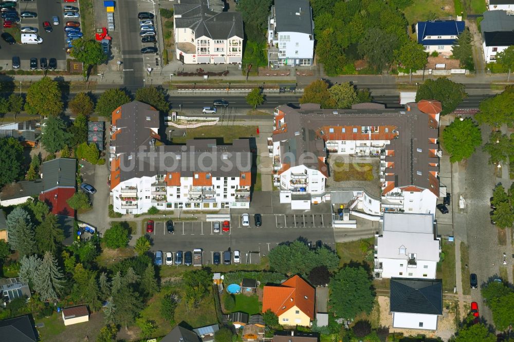 Luftbild Berlin - Wohngebiet der Mehrfamilienhaussiedlung am Hultschiner Damm im Ortsteil Mahlsdorf in Berlin, Deutschland