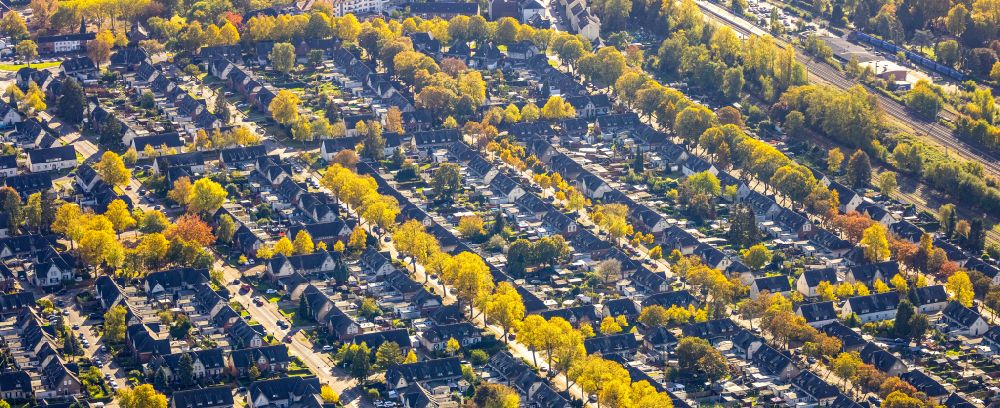 Luftaufnahme Moers - Wohngebiet der Mehrfamilienhaussiedlung Kolonie Meerbeck in Moers im Bundesland Nordrhein-Westfalen