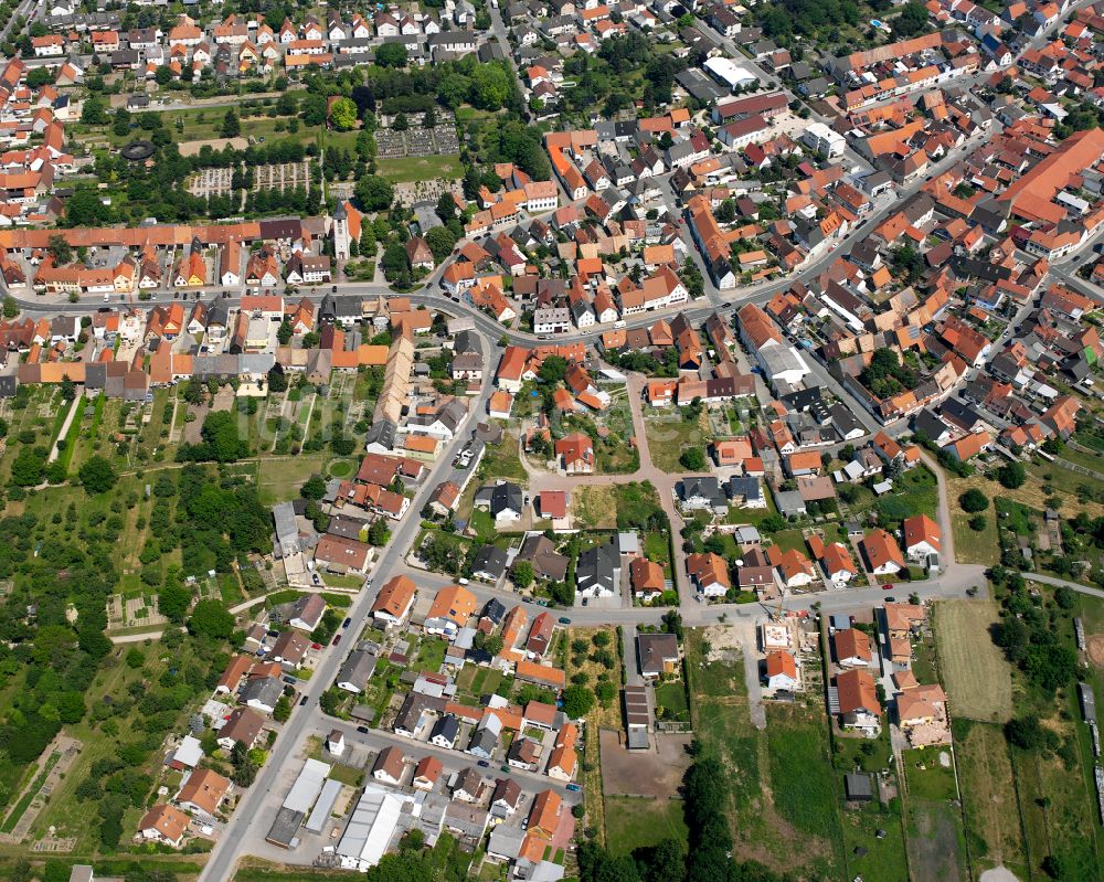 Liedolsheim aus der Vogelperspektive: Wohngebiet der Mehrfamilienhaussiedlung in Liedolsheim im Bundesland Baden-Württemberg, Deutschland