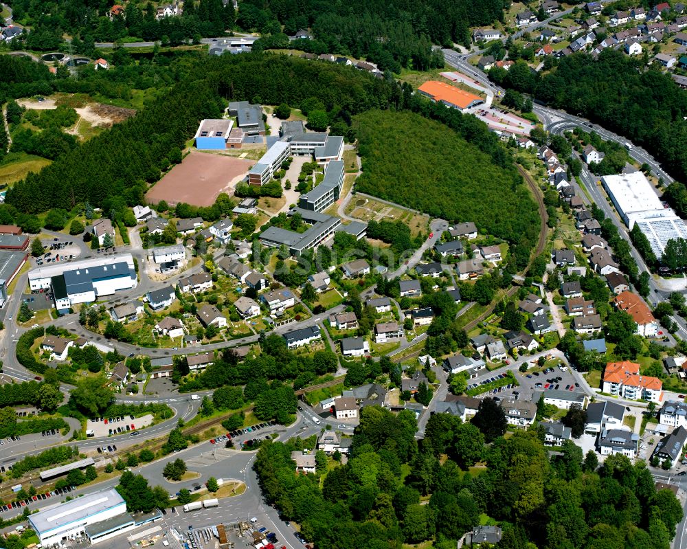 Luftbild Meinerzhagen - Wohngebiet der Mehrfamilienhaussiedlung in Meinerzhagen im Bundesland Nordrhein-Westfalen, Deutschland