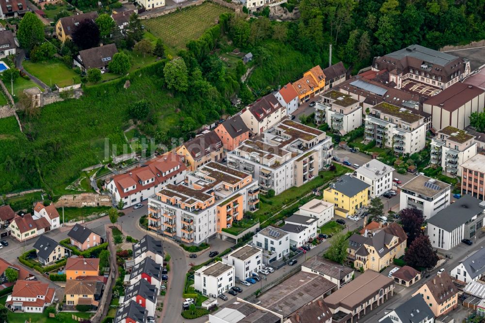 Luftbild Breisach am Rhein - Wohngebiet der Mehrfamilienhaussiedlung an der Muggensturm Straße in Breisach am Rhein im Bundesland Baden-Württemberg, Deutschland