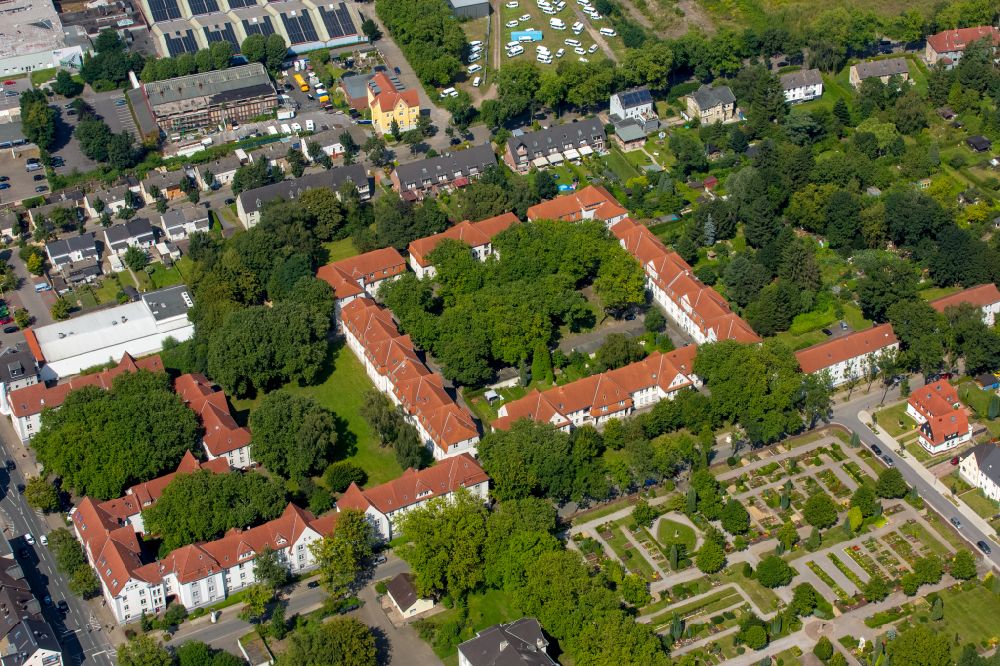 Luftaufnahme Gelsenkirchen - Wohngebiet der Mehrfamilienhaussiedlung Neue Kolonie Alma in Gelsenkirchen im Bundesland Nordrhein-Westfalen, Deutschland