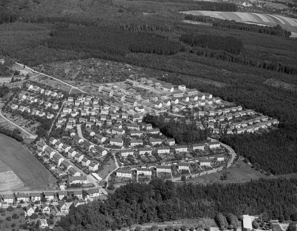 Luftaufnahme Backnang - Wohngebiet der Mehrfamilienhaussiedlung am Ortsrand in Backnang im Bundesland Baden-Württemberg, Deutschland