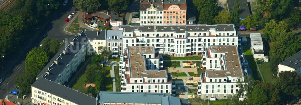 Luftbild Berlin - Wohngebiet einer Mehrfamilienhaussiedlung im Ortsteil Köpenick in Berlin, Deutschland