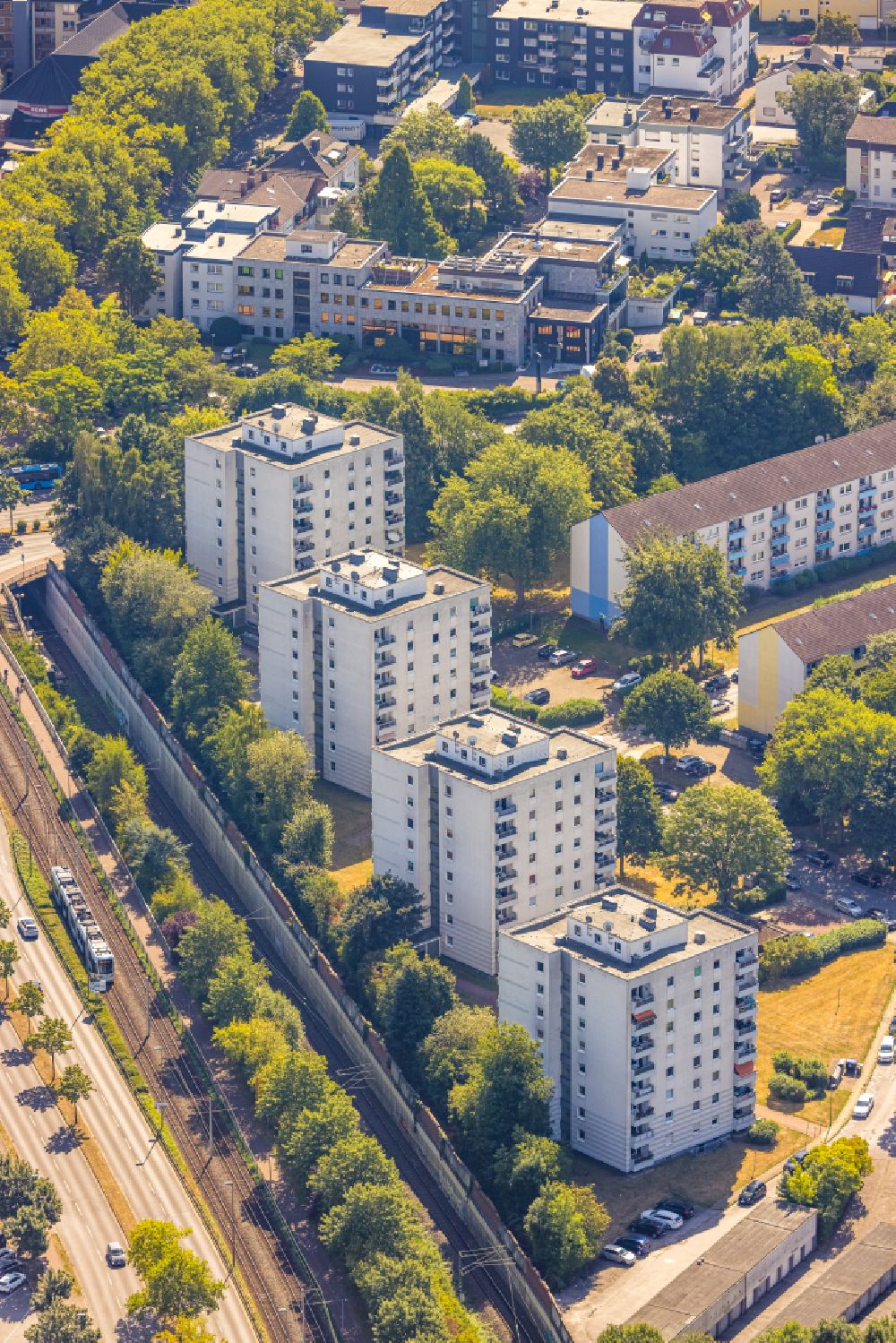 Luftaufnahme Hattingen - Wohngebiet der Mehrfamilienhaussiedlung am Reschop in Hattingen im Bundesland Nordrhein-Westfalen, Deutschland