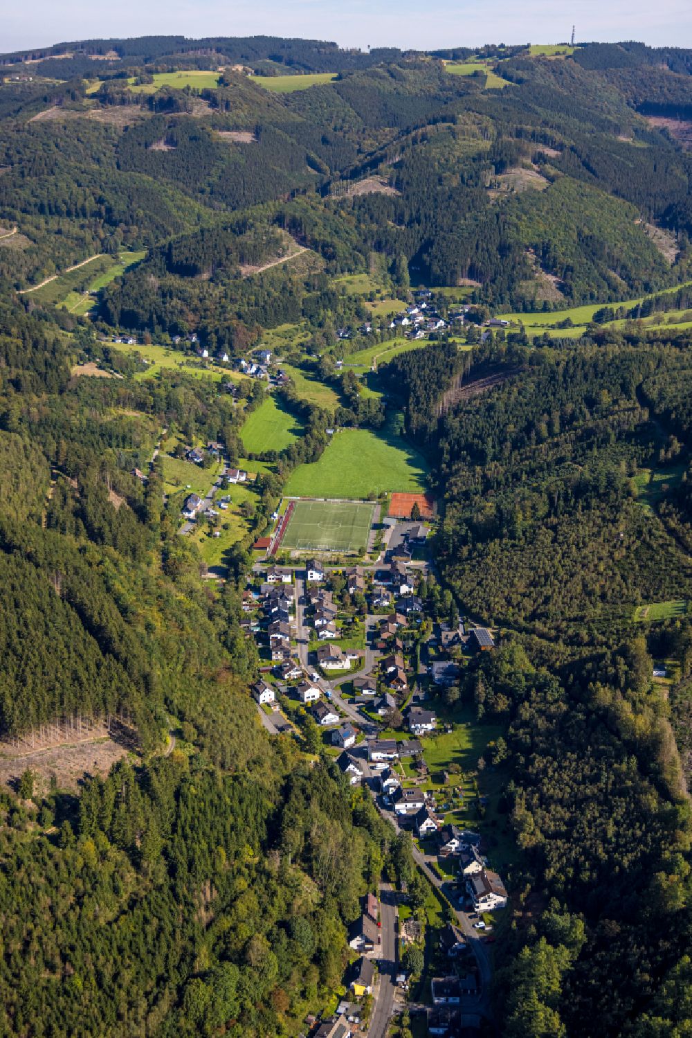 Luftbild Rönkhausen - Wohngebiet der Mehrfamilienhaussiedlung in Rönkhausen im Bundesland Nordrhein-Westfalen, Deutschland