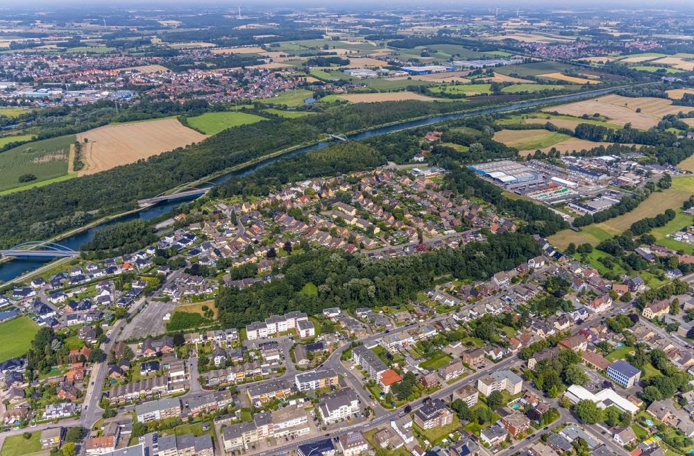 Luftbild Rünthe - Wohngebiet der Mehrfamilienhaussiedlung in Rünthe im Bundesland Nordrhein-Westfalen, Deutschland