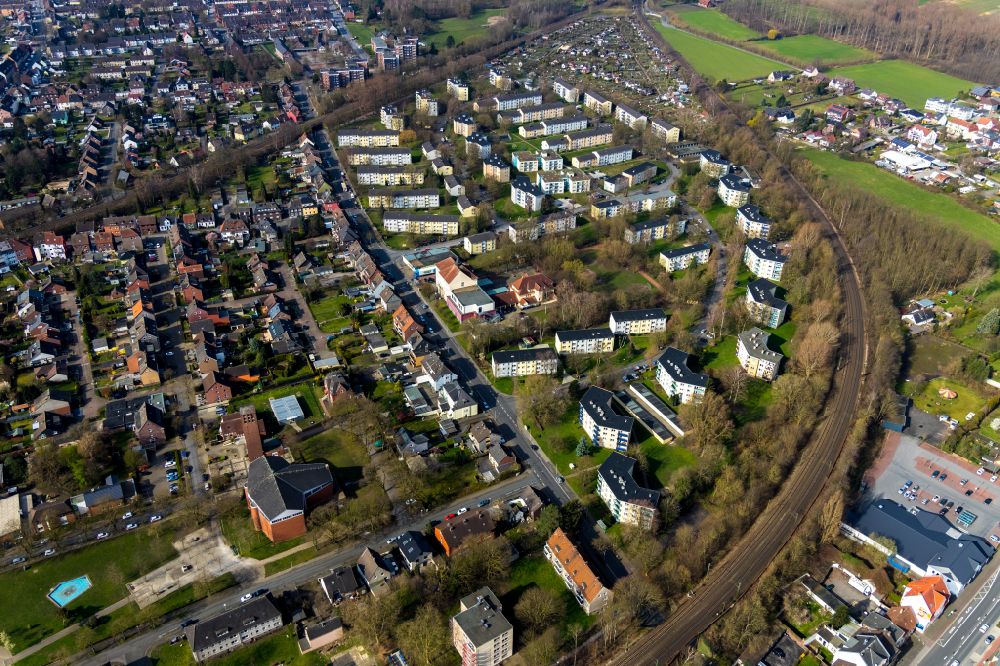 Hamm aus der Vogelperspektive: Wohngebiet einer Mehrfamilienhaussiedlung an der Schottschleife im Norden von Hamm im Bundesland Nordrhein-Westfalen