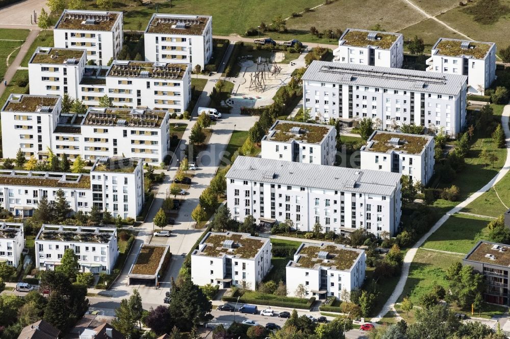 München von oben - Wohngebiet der Mehrfamilienhaussiedlung Schröfelhofstraße in München im Bundesland Bayern, Deutschland