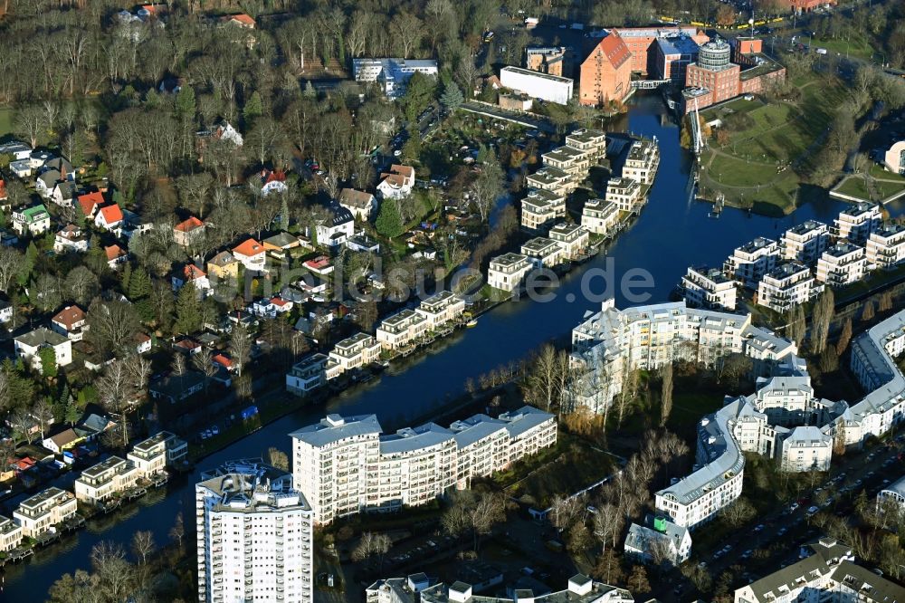 Berlin von oben - Wohngebiet der Mehrfamilienhaussiedlung Seeterrassen im Ortsteil Tegel in Berlin, Deutschland