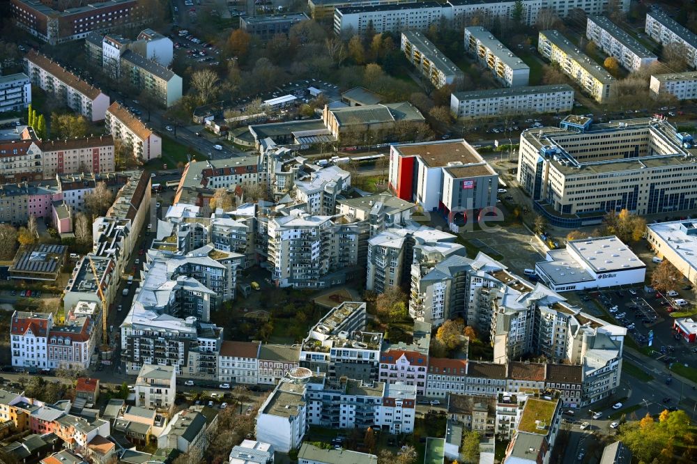 Luftbild Berlin - Wohngebiet der Mehrfamilienhaussiedlung Am Steinberg - Brauhausstraße - Heinersdorfer Straße im Ortsteil Weißensee in Berlin, Deutschland