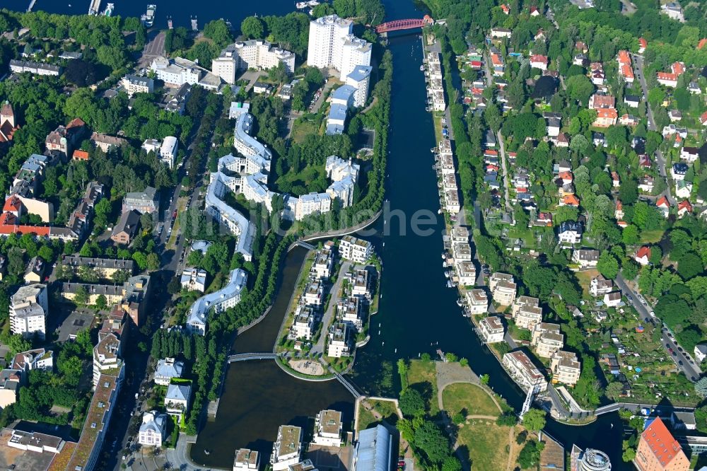 Luftbild Berlin - Wohngebiet der Mehrfamilienhaussiedlung am Tegeler Hafen im Ortsteil Reinickendorf in Berlin, Deutschland