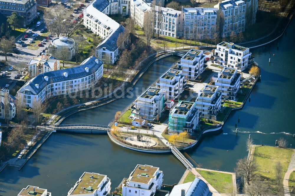 Luftbild Berlin - Wohngebiet der Mehrfamilienhaussiedlung am Tegeler Hafen im Ortsteil Reinickendorf in Berlin, Deutschland