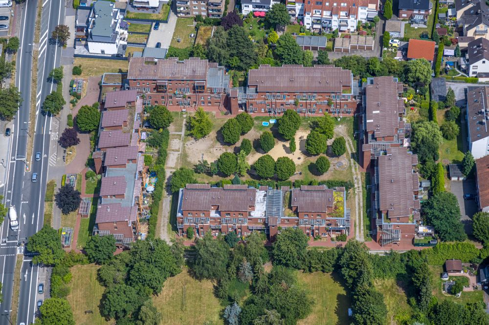 Luftbild Castrop-Rauxel - Wohngebiet der Mehrfamilienhaussiedlung der Wohnanlage Oberste Vöhde in Castrop-Rauxel im Bundesland Nordrhein-Westfalen, Deutschland