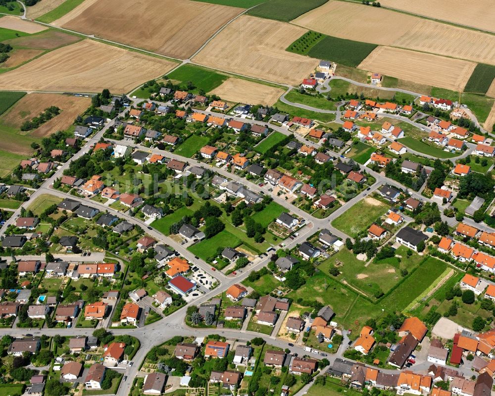 Luftbild Berwangen - Wohngebiet - Mischbebauung der Mehr- und Einfamilienhaussiedlung in Berwangen im Bundesland Baden-Württemberg, Deutschland
