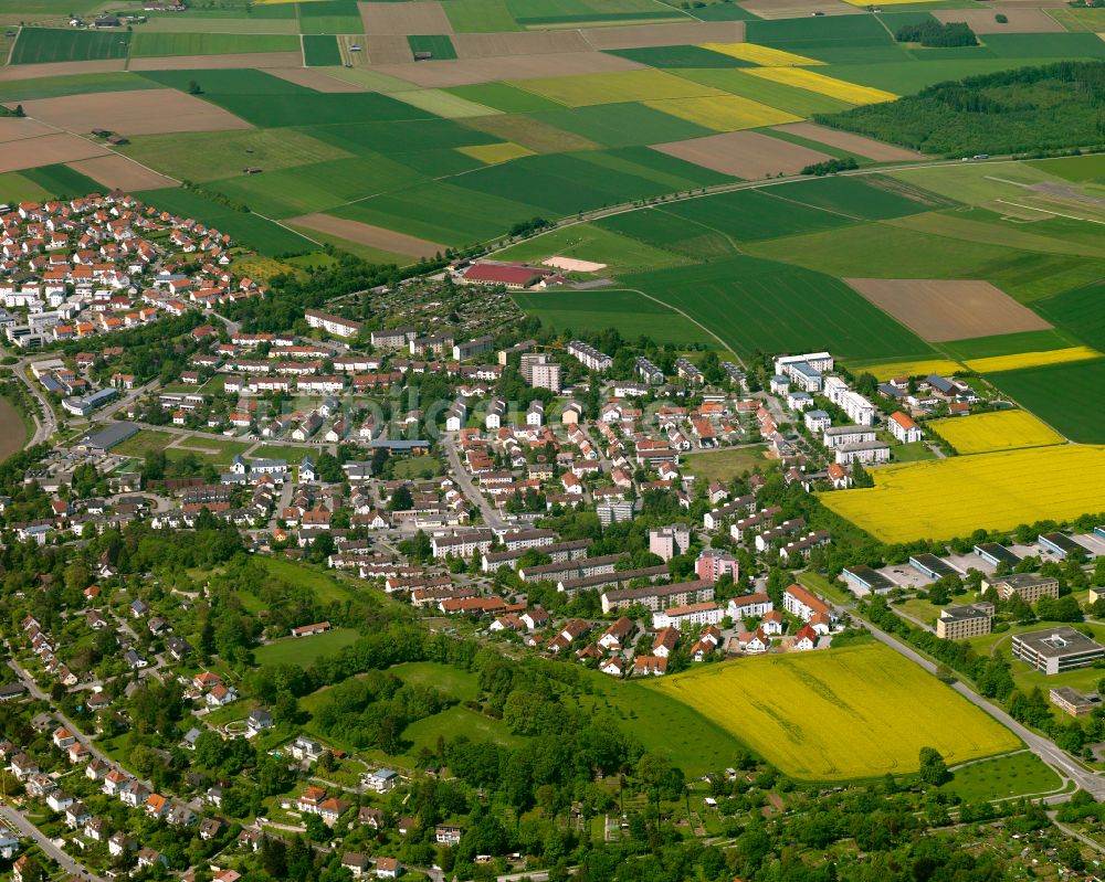 Luftaufnahme Biberach an der Riß - Wohngebiet - Mischbebauung der Mehr- und Einfamilienhaussiedlung in Biberach an der Riß im Bundesland Baden-Württemberg, Deutschland