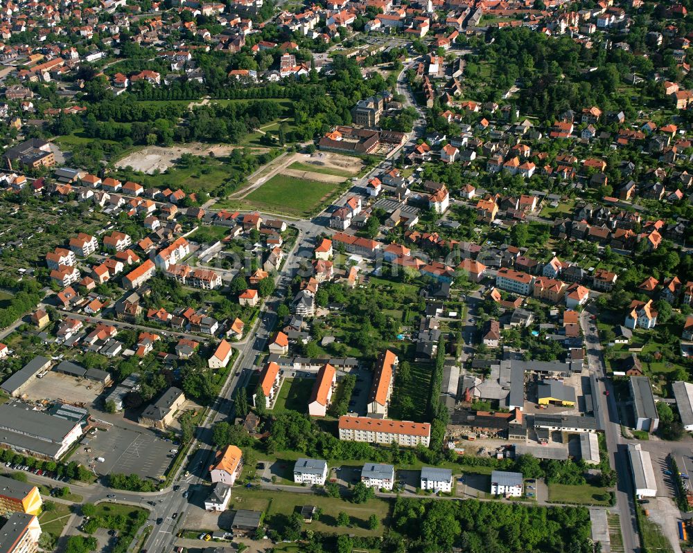 Blankenburg (Harz) von oben - Wohngebiet - Mischbebauung der Mehr- und Einfamilienhaussiedlung in Blankenburg (Harz) im Bundesland Sachsen-Anhalt, Deutschland