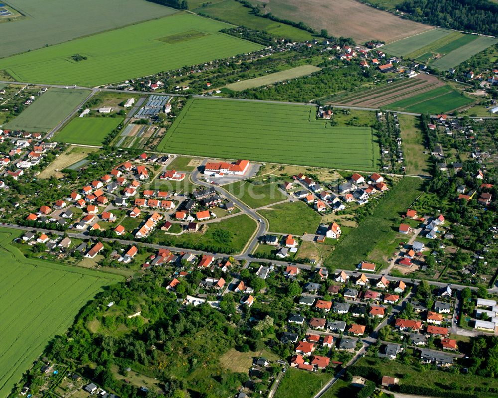 Luftbild Blankenburg (Harz) - Wohngebiet - Mischbebauung der Mehr- und Einfamilienhaussiedlung in Blankenburg (Harz) im Bundesland Sachsen-Anhalt, Deutschland