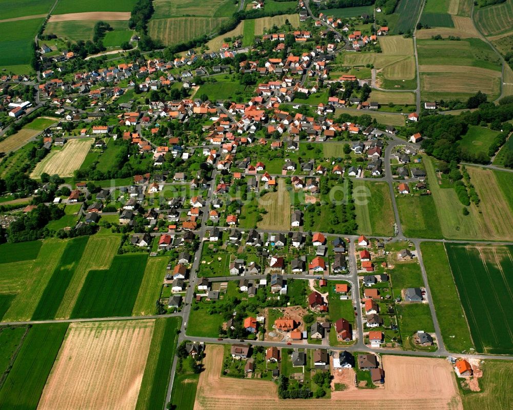 Bosserode von oben - Wohngebiet - Mischbebauung der Mehr- und Einfamilienhaussiedlung in Bosserode im Bundesland Hessen, Deutschland